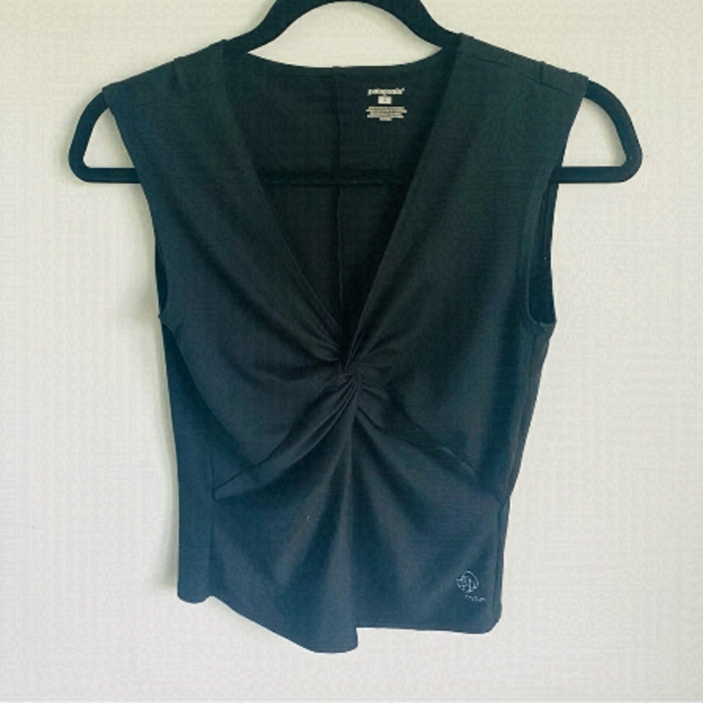 PATAGONIA Front Knot Cropped Sleeveless Tank Top in Black • S Small